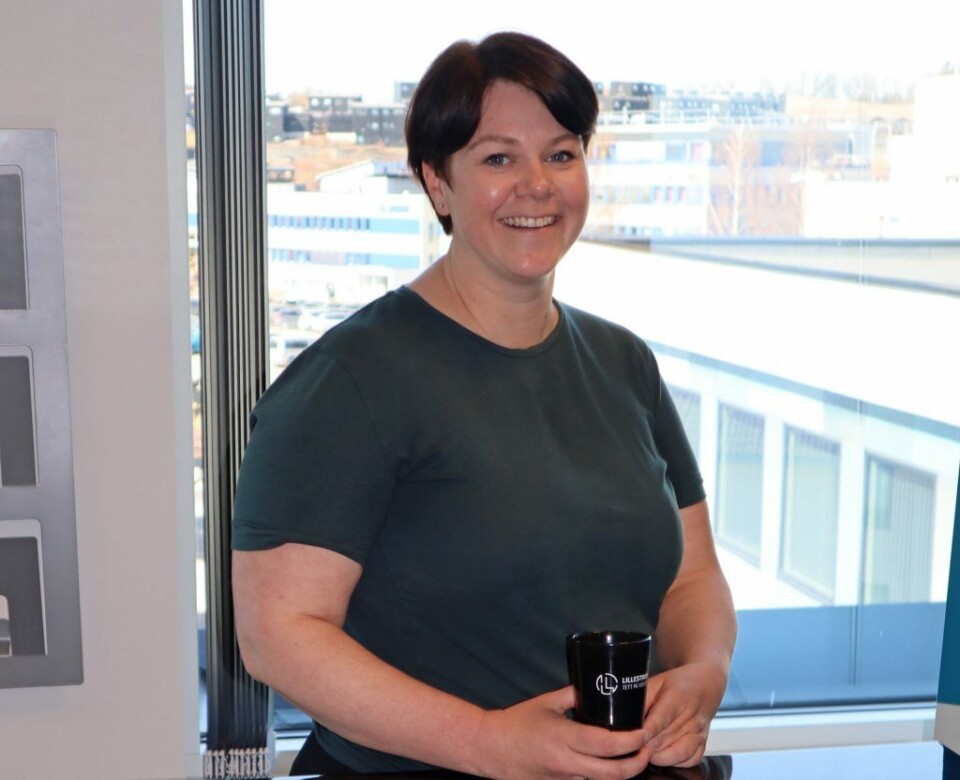 MAGER KOST, STORE PLANER: To gulrøtter til frokost i bilen før den første kaffekoppen på Business Lillestrøm. Daglig leder Anette Gangnæs jobber med å få etablert et investornettverk på Romerike. (Foto: Privat).
